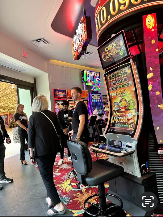 BCSlots at Plaza | Smokefree Gaming Space 2