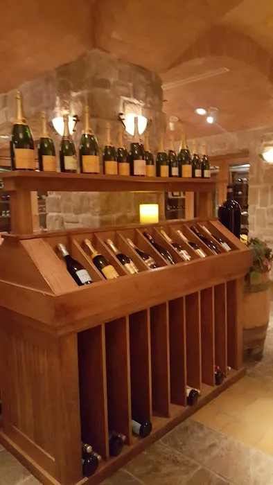 Wine Cellar & Tasting Room 6