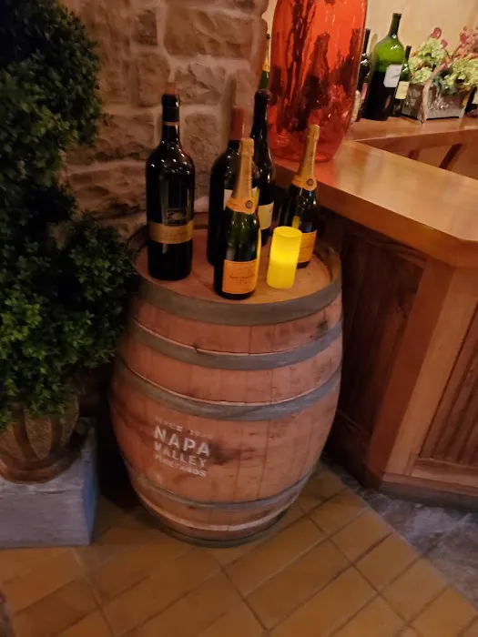 Wine Cellar & Tasting Room 8