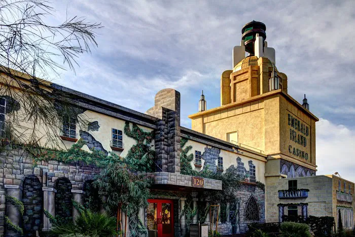 Emerald Island Casino 1