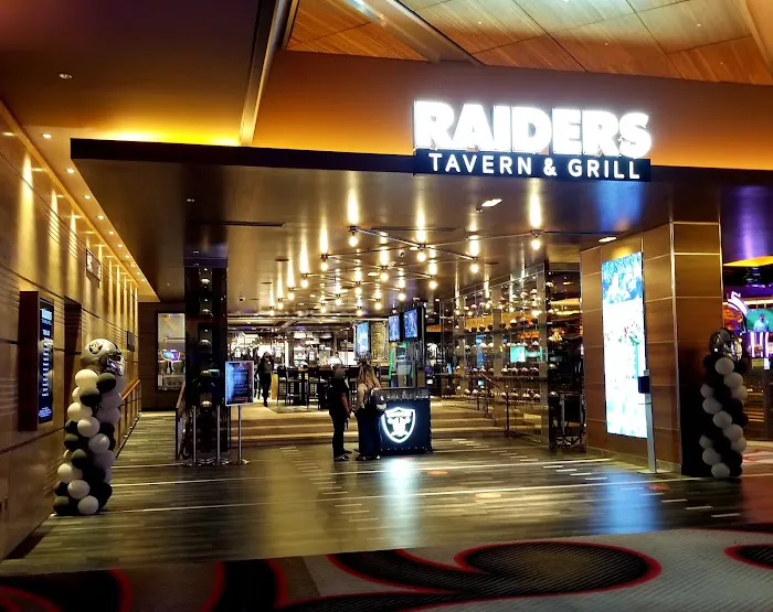 Raiders Tavern & Grill 0