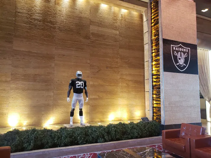 Raiders Tavern & Grill 8