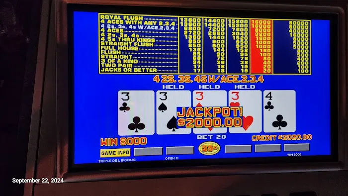 Jackpot Joanie's 8