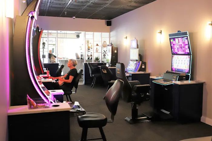 Charlie's Gaming 7
