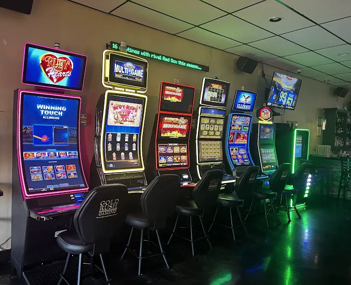 E77 SPORTS BAR AND GAMING 2