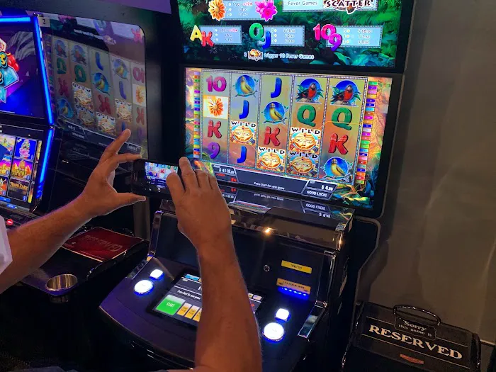 Lucky Slot and Video Poker 5