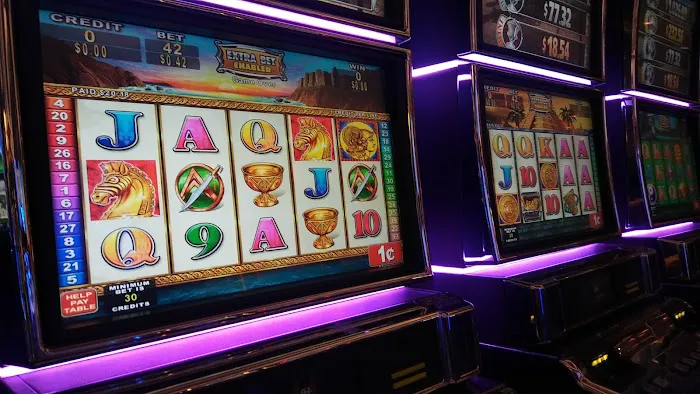 Red Hawk Resort + Casino 3