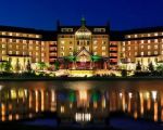 Best Spa Resorts with Casinos in the USA: A Perfect Blend of Luxury and Entertainment