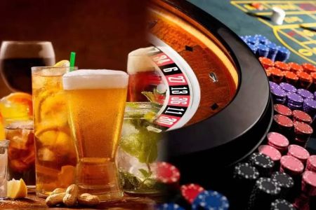 Best Casinos for Cocktail Enthusiasts in the US: Where to Sip and Win Big