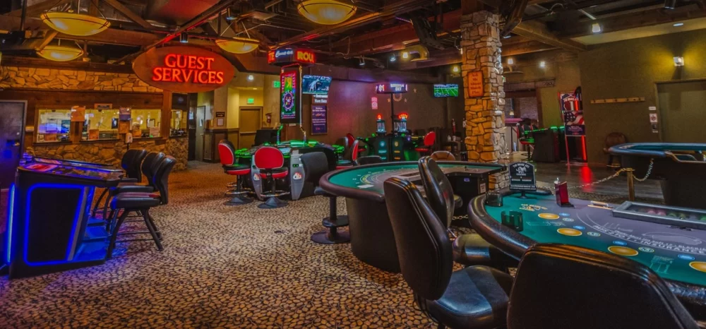 Top Land-Based Casinos with the Best Hiking Trails in the USA