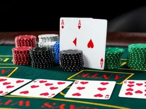 How to Play Poker and Maximize Your Odds: A Comprehensive Guide to Winning