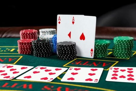 How to Play Poker and Maximize Your Odds: A Comprehensive Guide to Winning