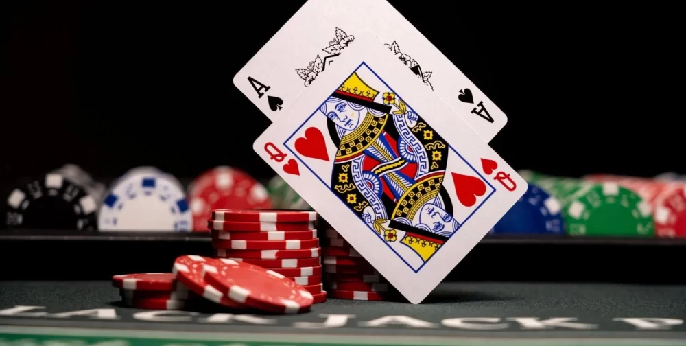How to Play Blackjack and Win Consistently at a Casino: Expert Strategies and Tips